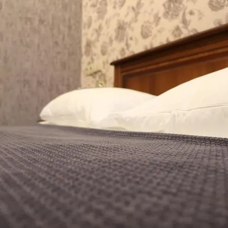 Bogdanov Yar Hotel Kiev