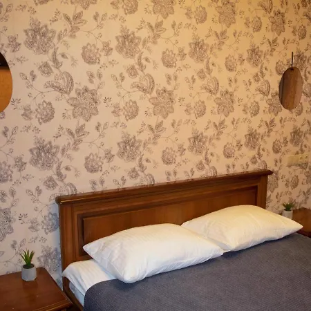 Bogdanov Yar Hotel Kiev